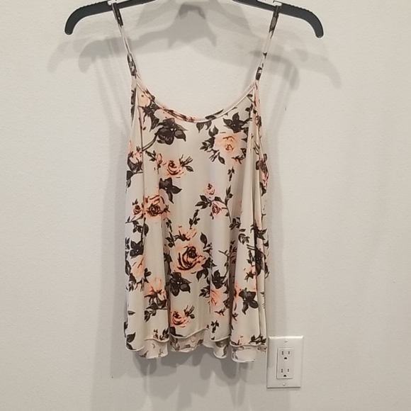 Top - Picture 2 of 2